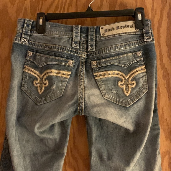 Rock revival cropped distressed low rise jeans - Picture 2 of 9